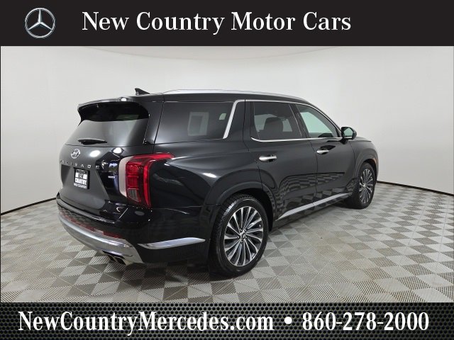 Used 2023 Hyundai Palisade Calligraphy w/ Winter Package image 10