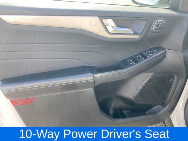 Used 2022 Ford Escape SEL w/ Technology Package image 16