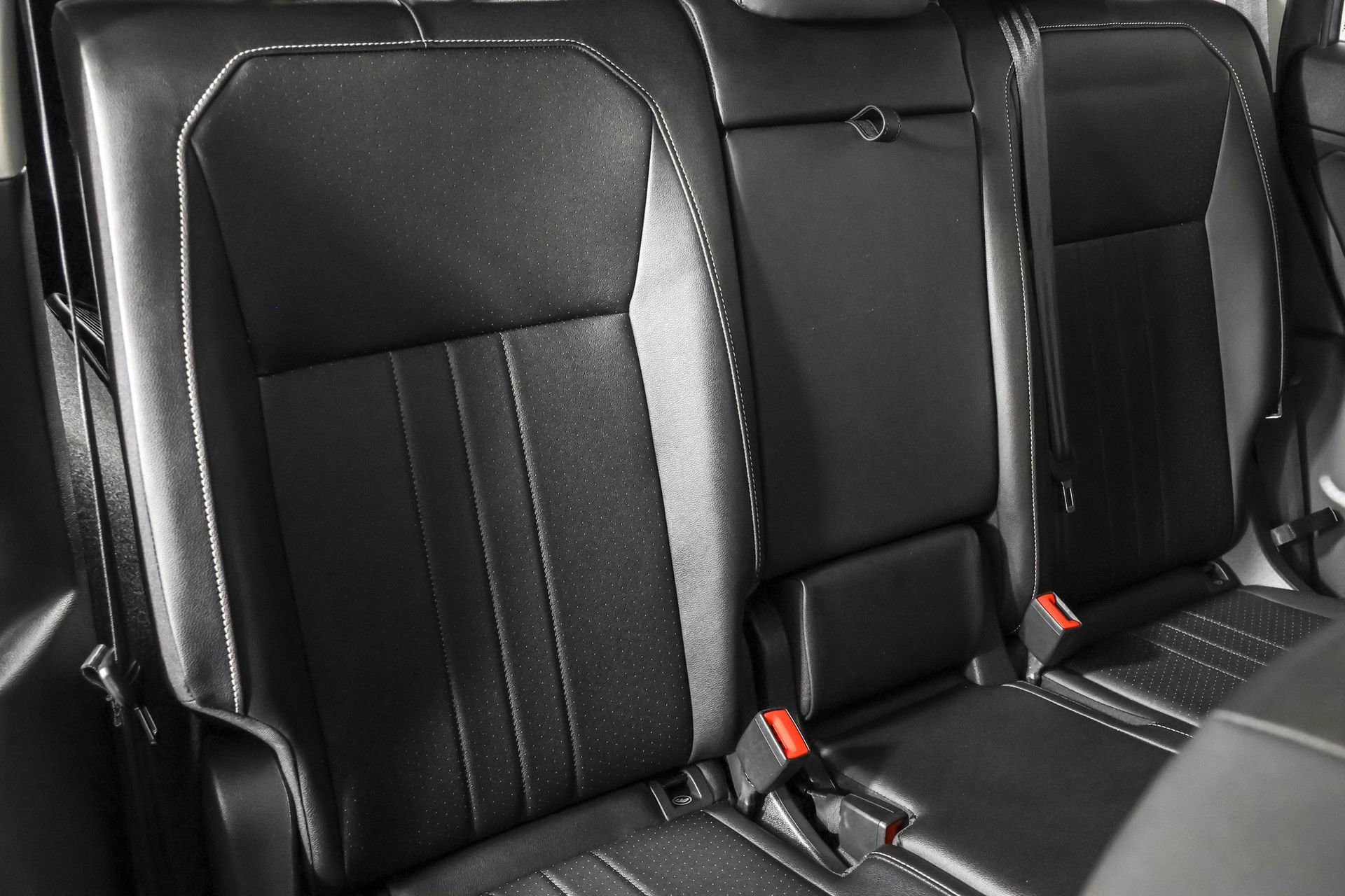 Used 2023 Volkswagen Tiguan SE image 40