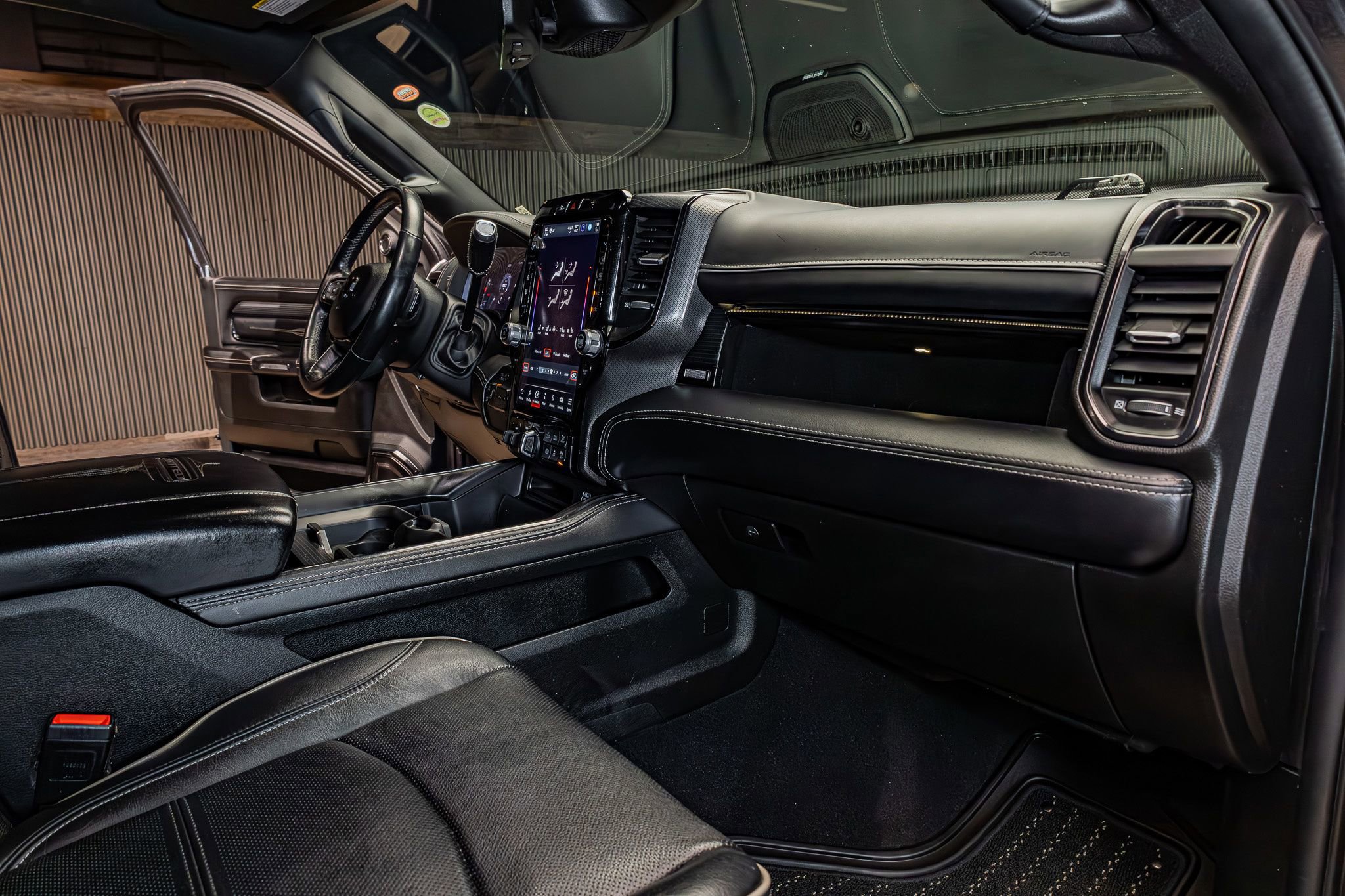 Used 2023 RAM 2500 Limited image 15