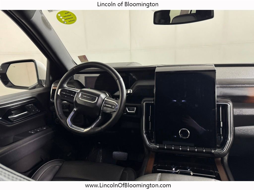 Used 2025 GMC Yukon Denali AWD/4WD image 24