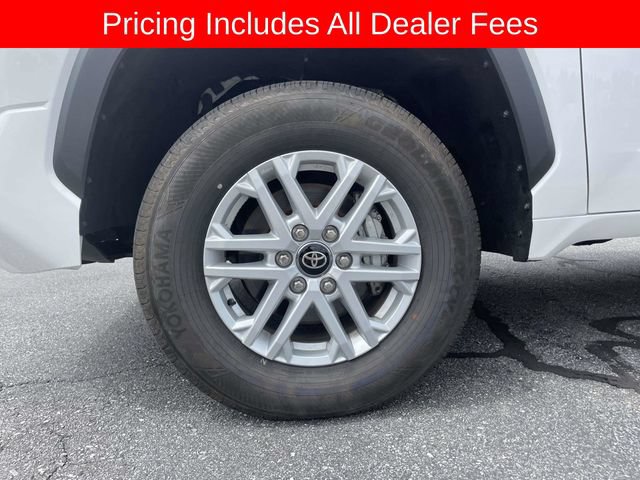 Used 2025 Toyota Tundra SR5 w/ SR5 Premium Package AWD/4WD image 9