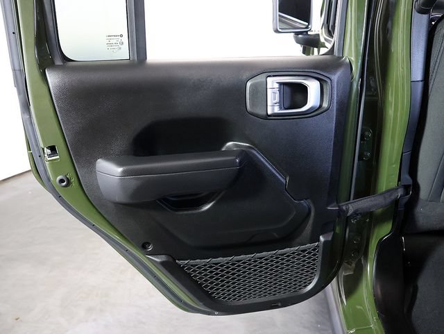 Used 2023 Jeep Wrangler Unlimited w/ Cold Weather Group AWD/4WD image 29