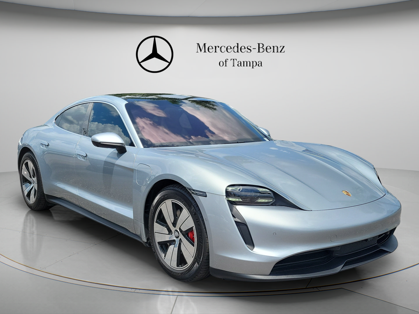 Used 2020 Porsche Taycan 4S AWD/4WD image 4