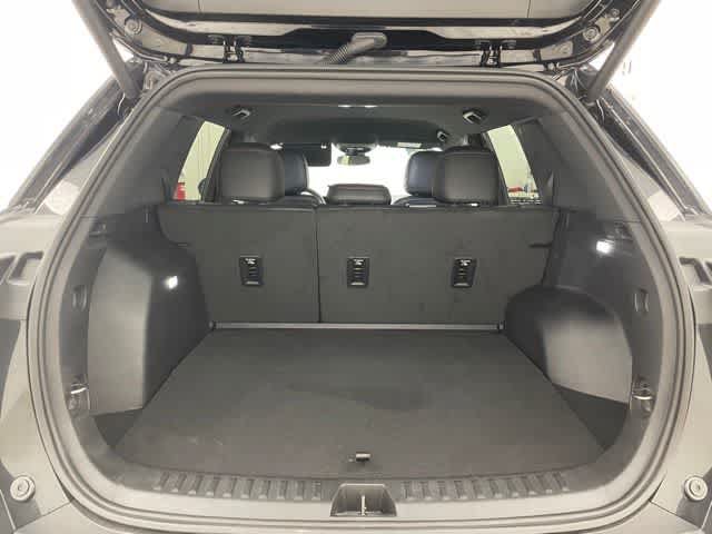 Certified 2025 Chevrolet Equinox RS AWD/4WD image 14