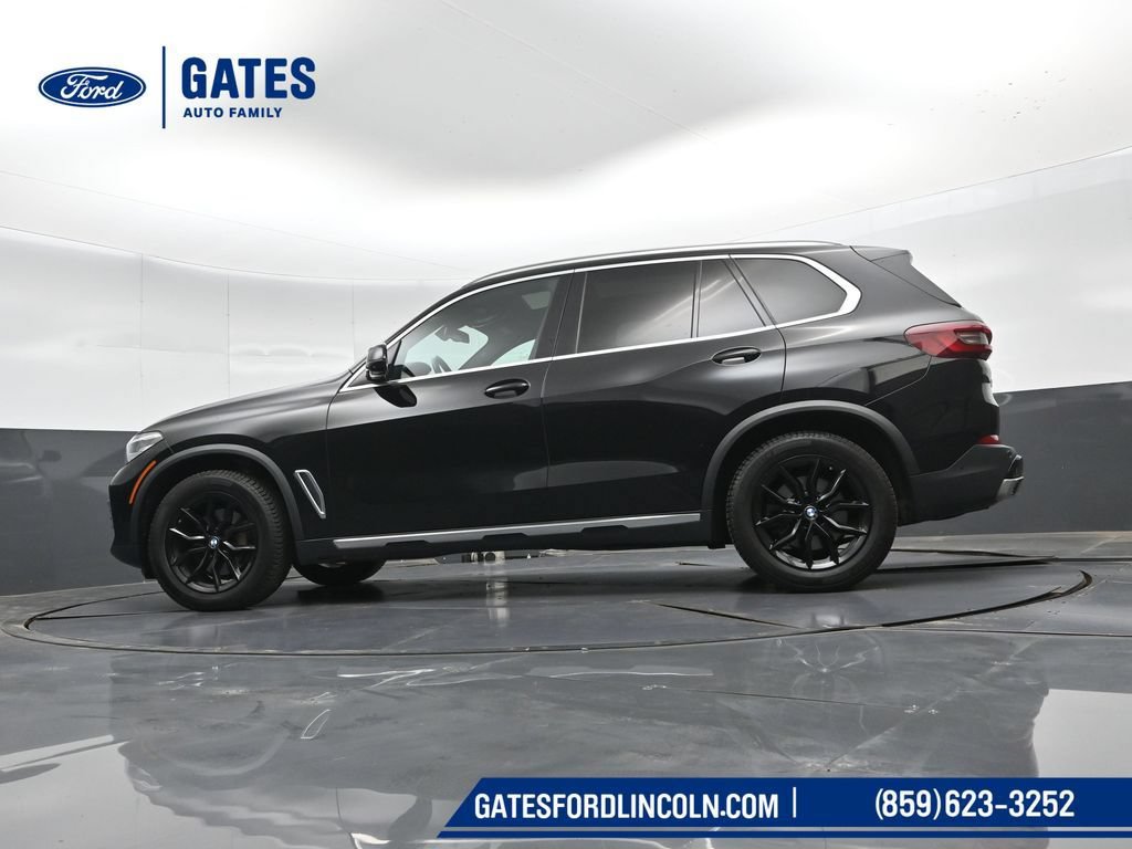 Used 2022 BMW X5 xDrive40i w/ Premium Package AWD/4WD image 47