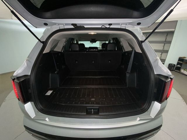 Used 2022 Kia Sorento S FWD image 24