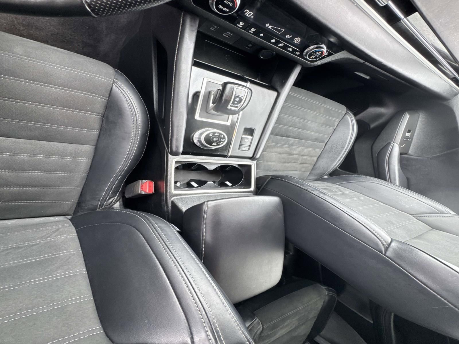 Used 2024 Mitsubishi Outlander SE AWD/4WD image 24
