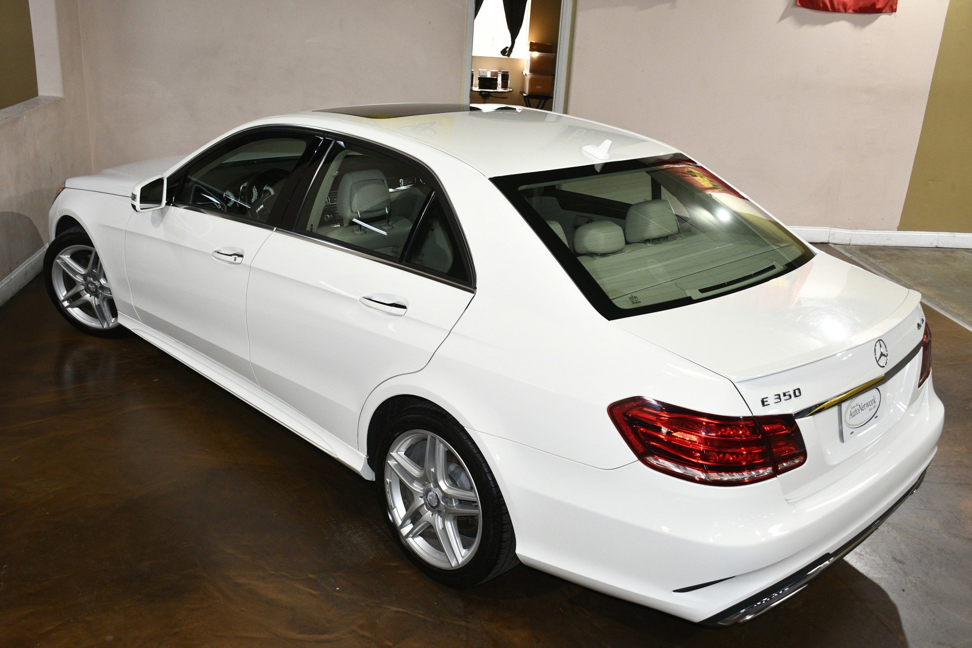 Used 2014 Mercedes-Benz E 350 4MATIC Sedan image 80