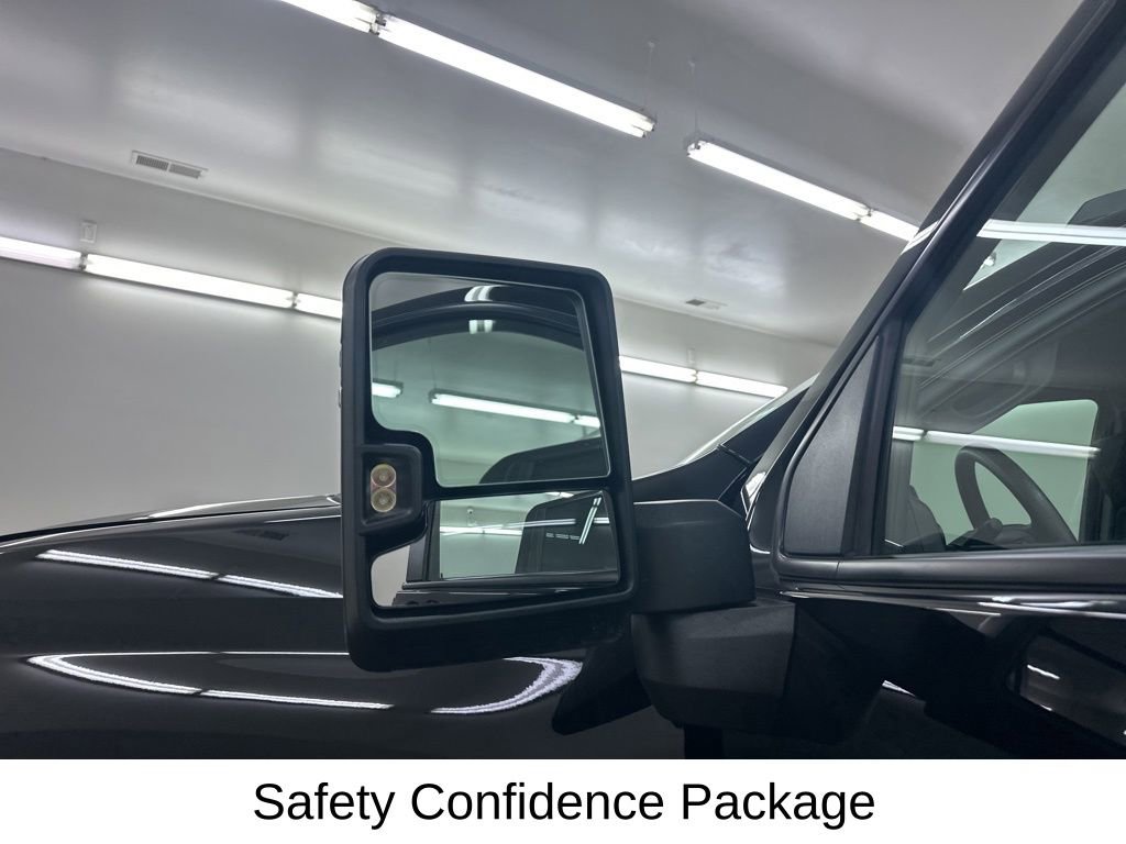 Used 2023 Chevrolet Silverado 2500 Custom w/ Custom Value Package image 17