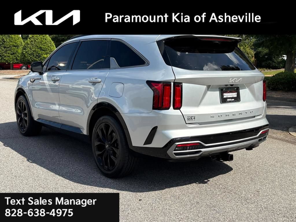 Certified 2022 Kia Sorento SX FWD image 4