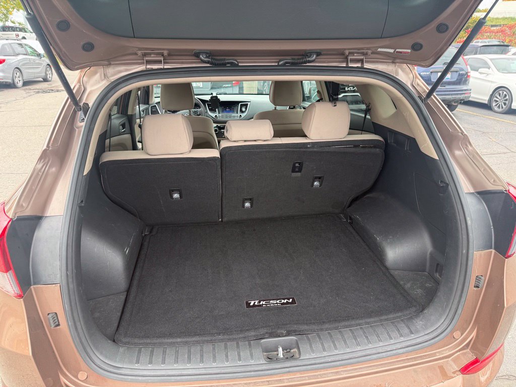 Used 2017 Hyundai Tucson SE FWD image 3