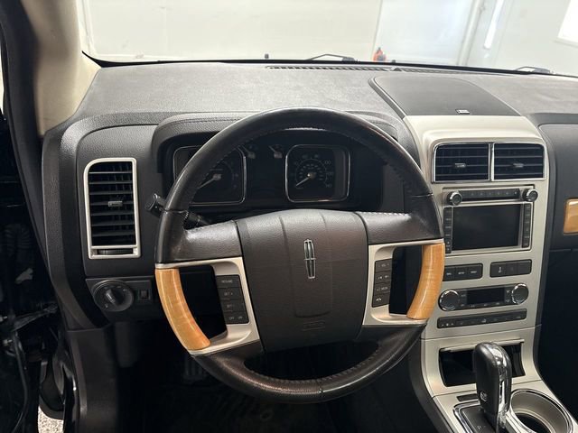 Used 2010 Lincoln MKX AWD image 15