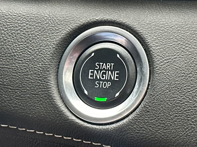 Used 2024 Cadillac Escalade Sport w/ Touring Package AWD/4WD image 38