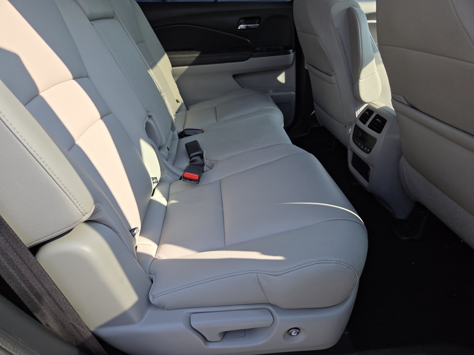 Certified 2022 Honda Pilot Special Edition image 26