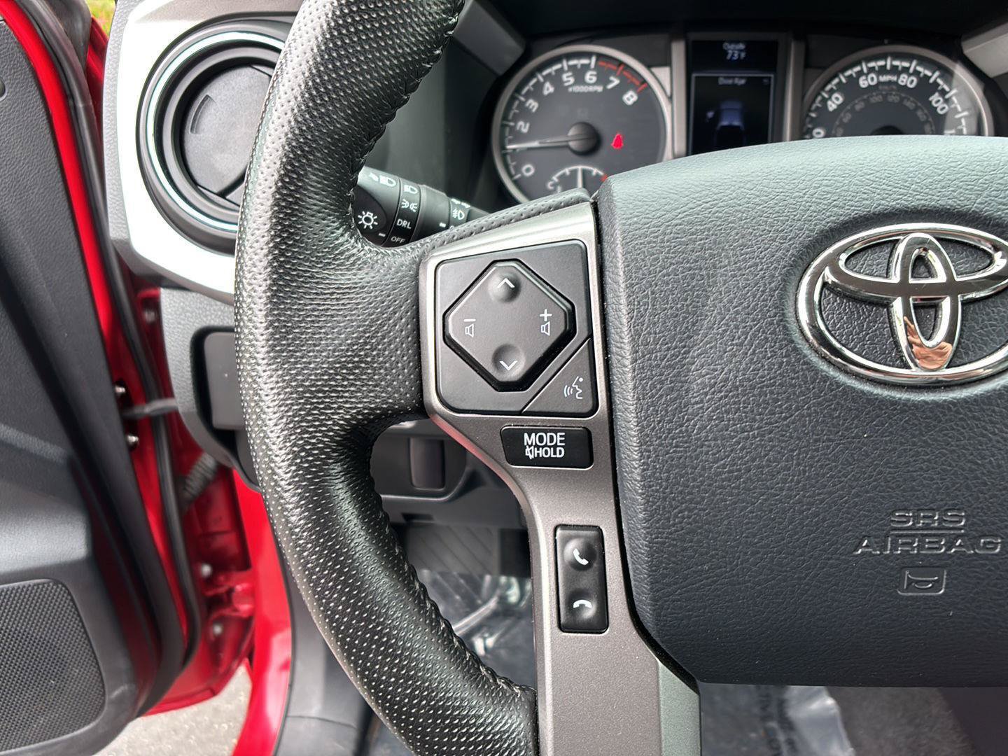Used 2016 Toyota Tacoma SR5 w/ SR5 Appearance Package (SN) AWD/4WD image 28