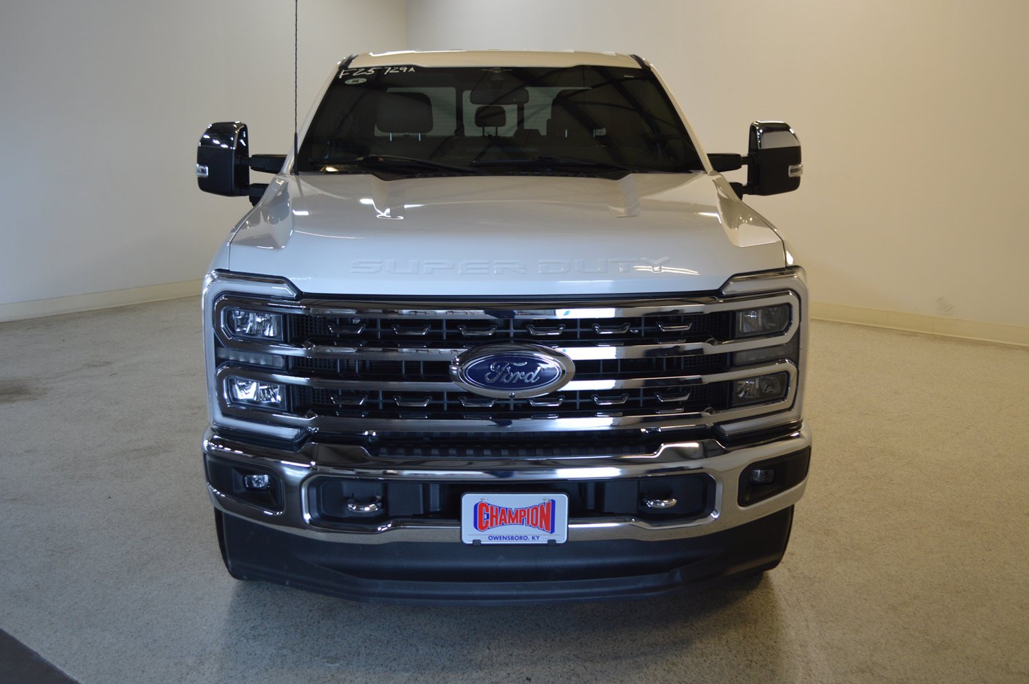 Used 2023 Ford F250 Lariat w/ Chrome Package AWD/4WD image 9
