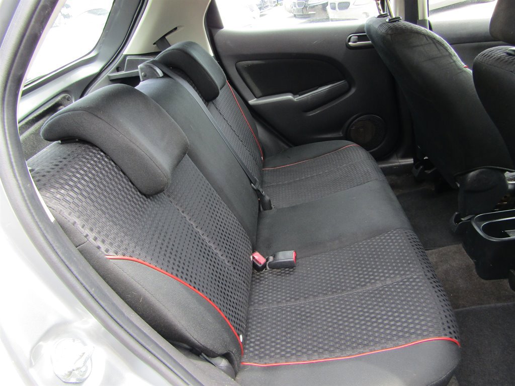 Used 2013 MAZDA MAZDA2 Touring image 6