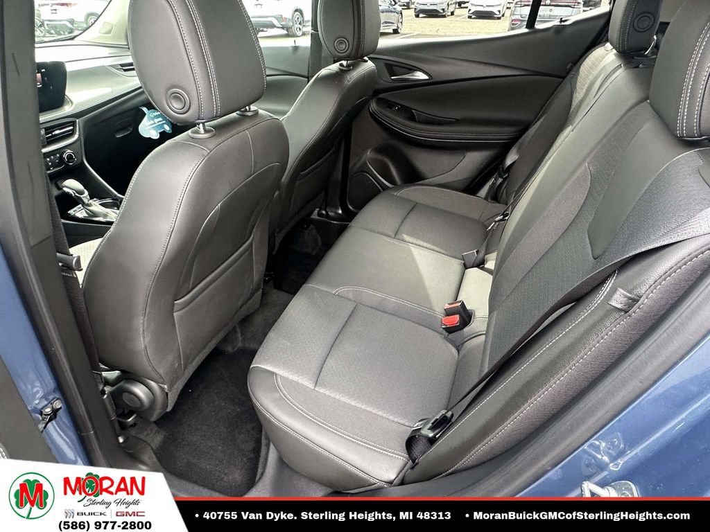 Certified 2024 Buick Encore GX Preferred AWD/4WD image 11