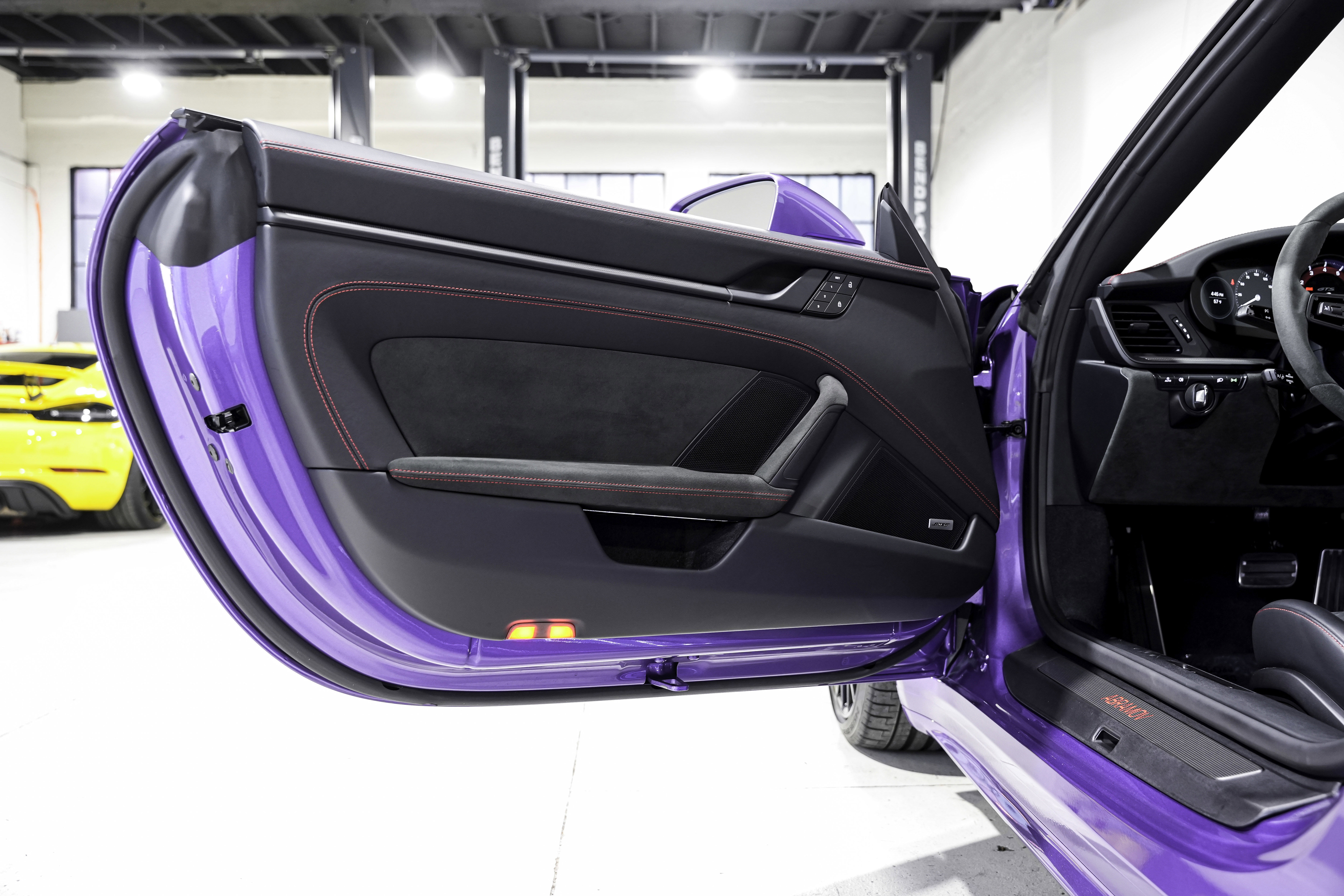 Used 2024 Porsche 911 Targa 4 GTS image 27