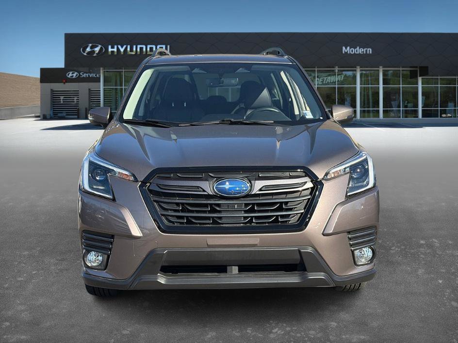 Used 2023 Subaru Forester Limited image 2
