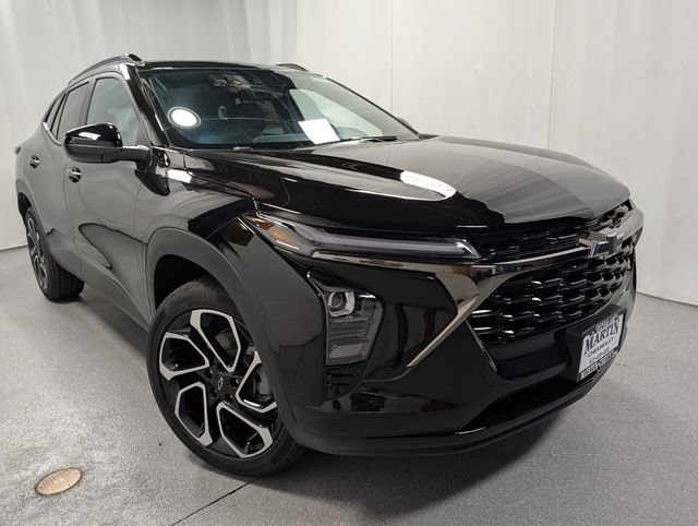 New 2026 Chevrolet Trax RS w/ Driver Confidence Package FWD image 2