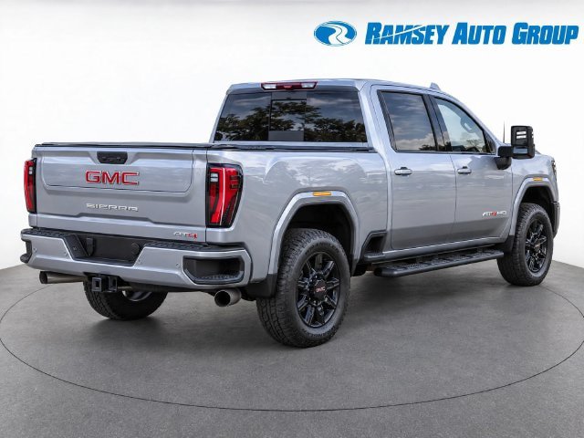 Used 2024 GMC Sierra 2500 AT4 w/ AT4 Preferred Package AWD/4WD image 4
