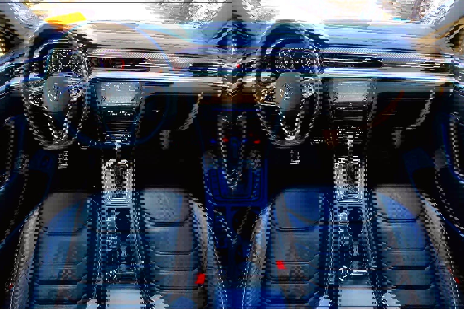 Used 2023 Volkswagen Arteon SEL Premium image 13