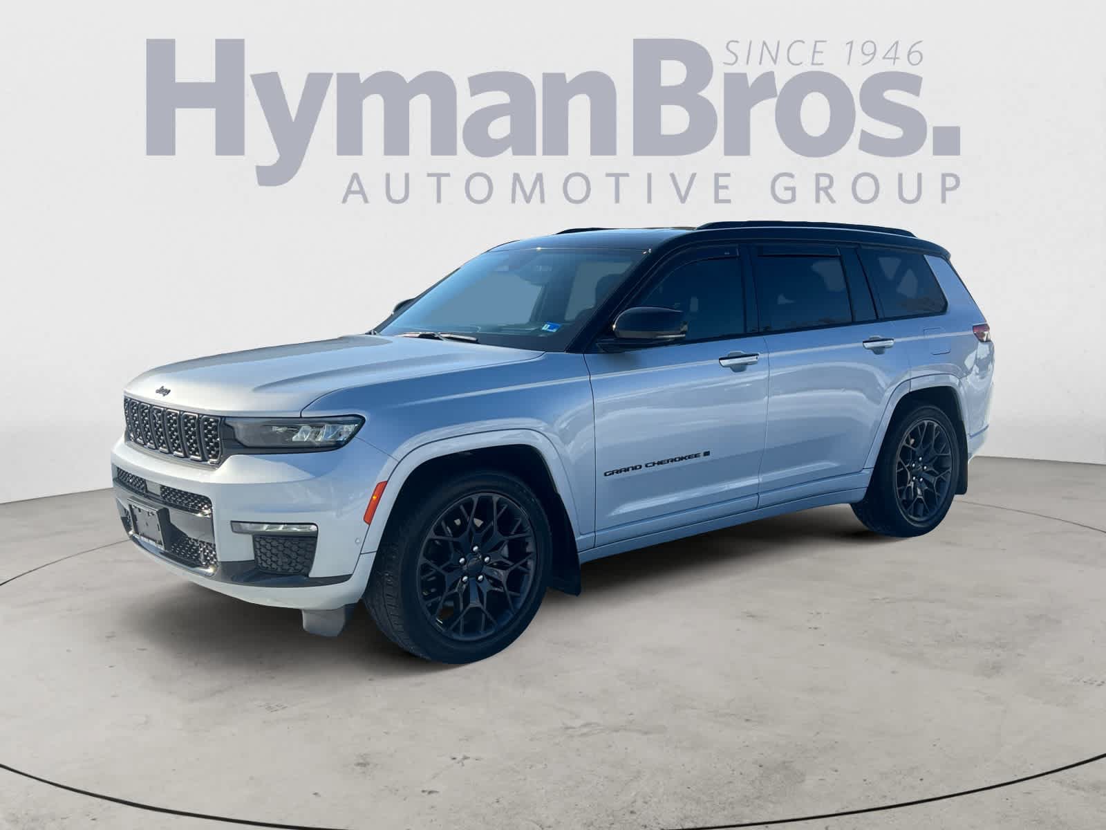 Used 2023 Jeep Grand Cherokee L Summit AWD/4WD image 8