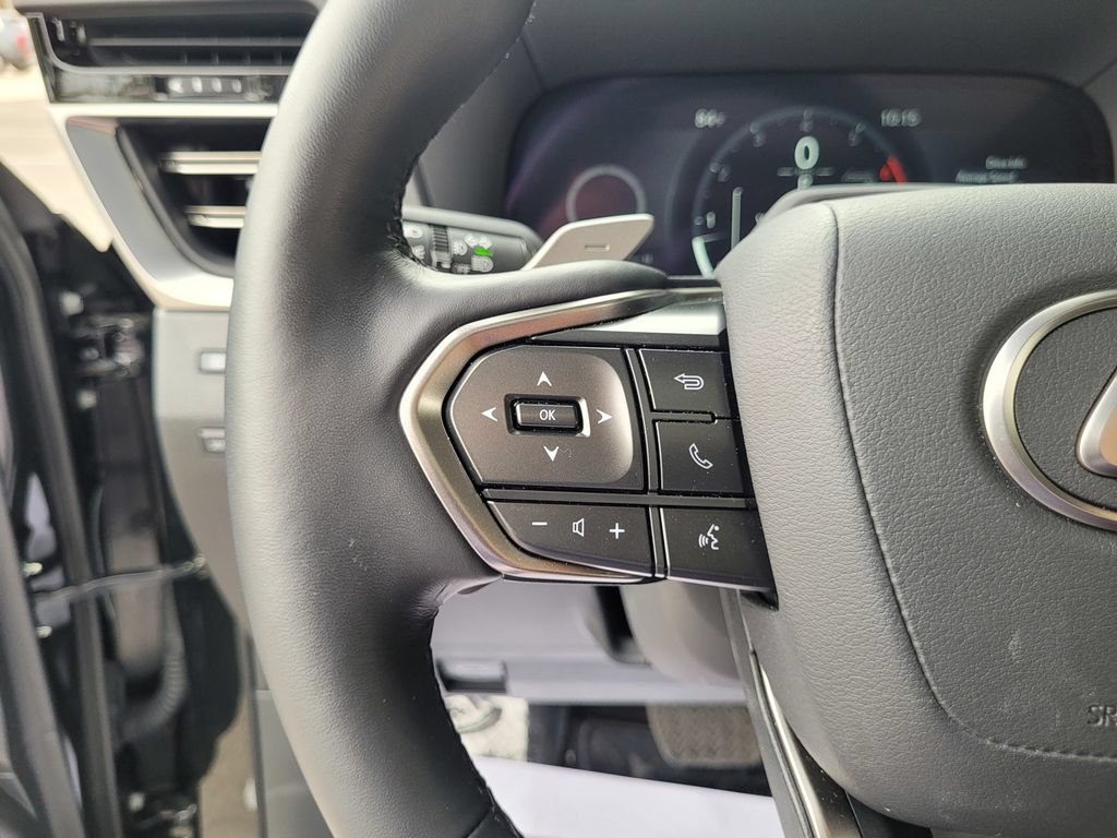 Used 2026 Lexus GX 550 w/ Accessory Package (31) AWD/4WD image 25