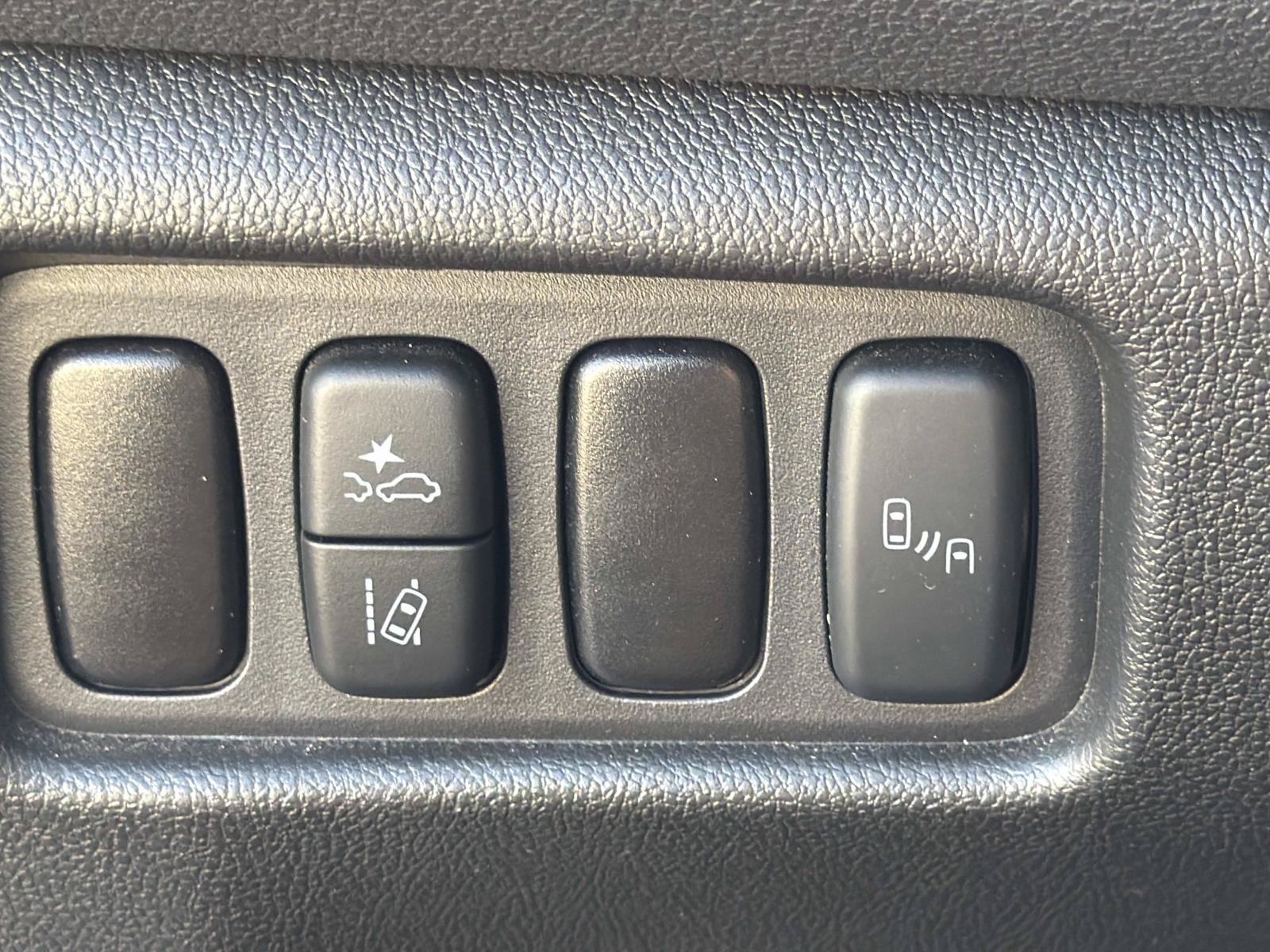 Used 2025 Mitsubishi Outlander Sport SE AWD/4WD image 27