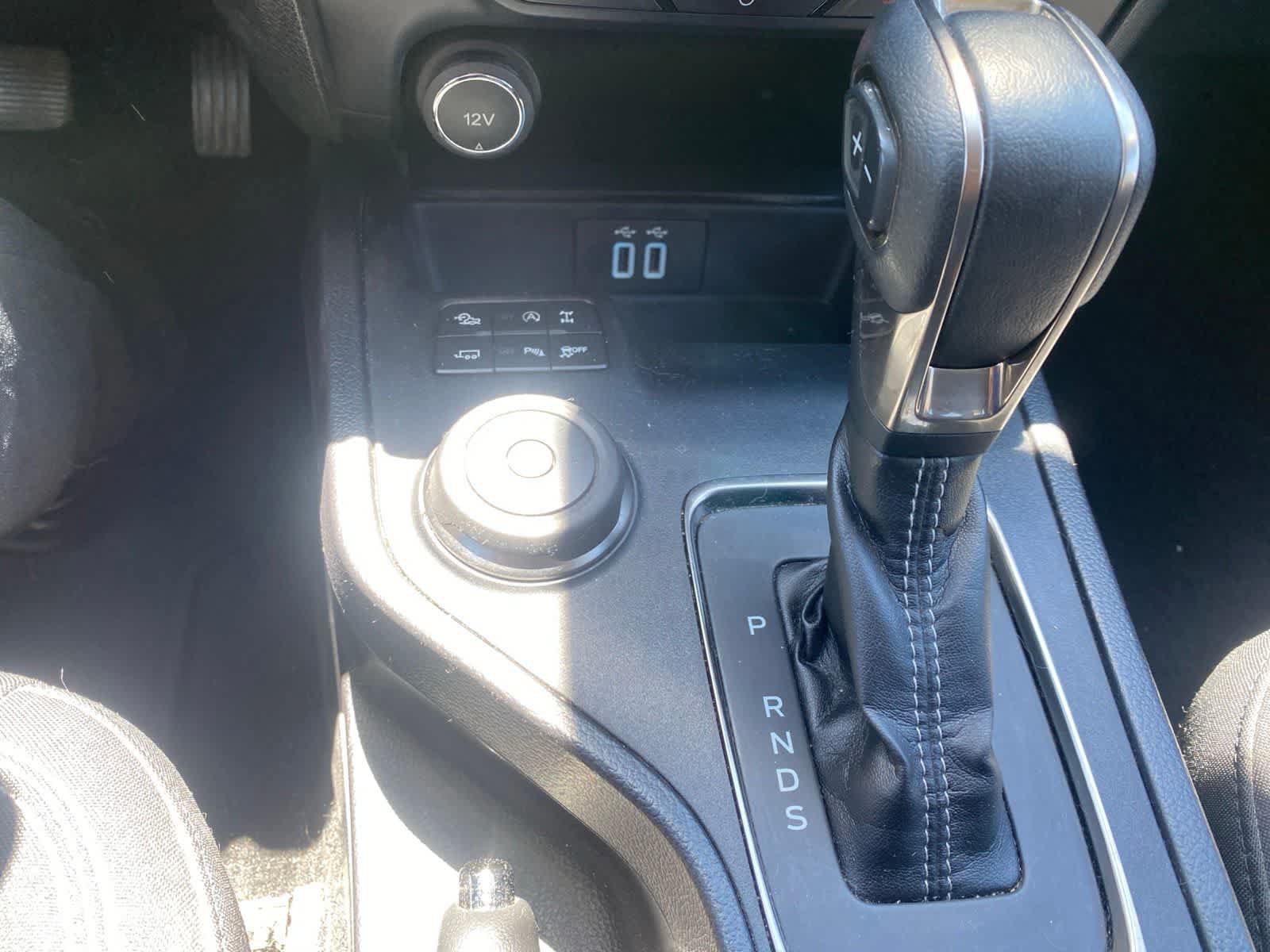 Used 2020 Ford Ranger XLT w/ Equipment Group 302A Luxury AWD/4WD image 15