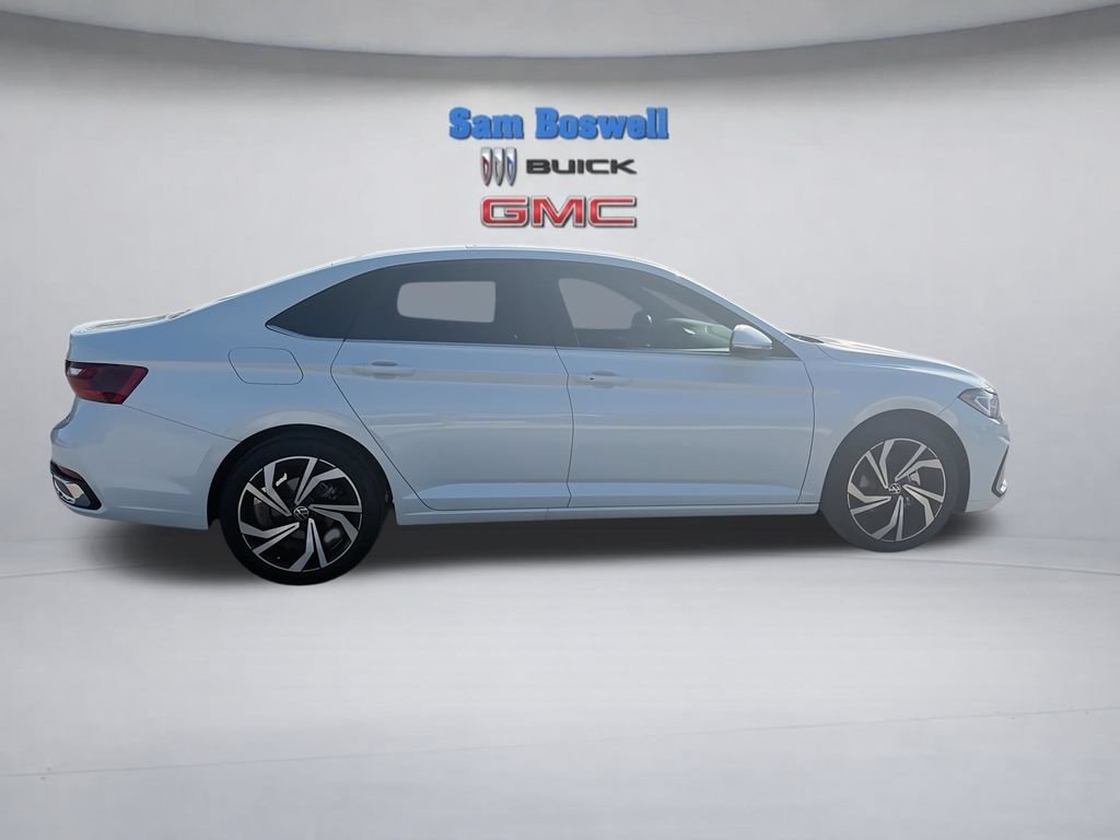 Used 2025 Volkswagen Jetta SEL FWD image 10