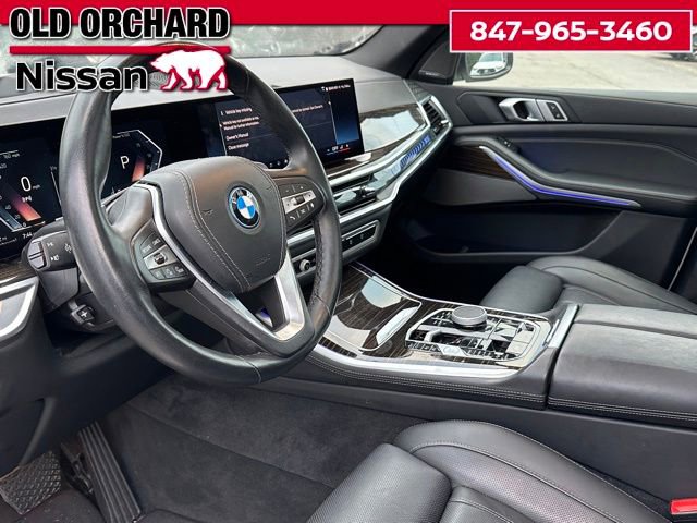 Used 2025 BMW X5 xDrive50e AWD/4WD image 16