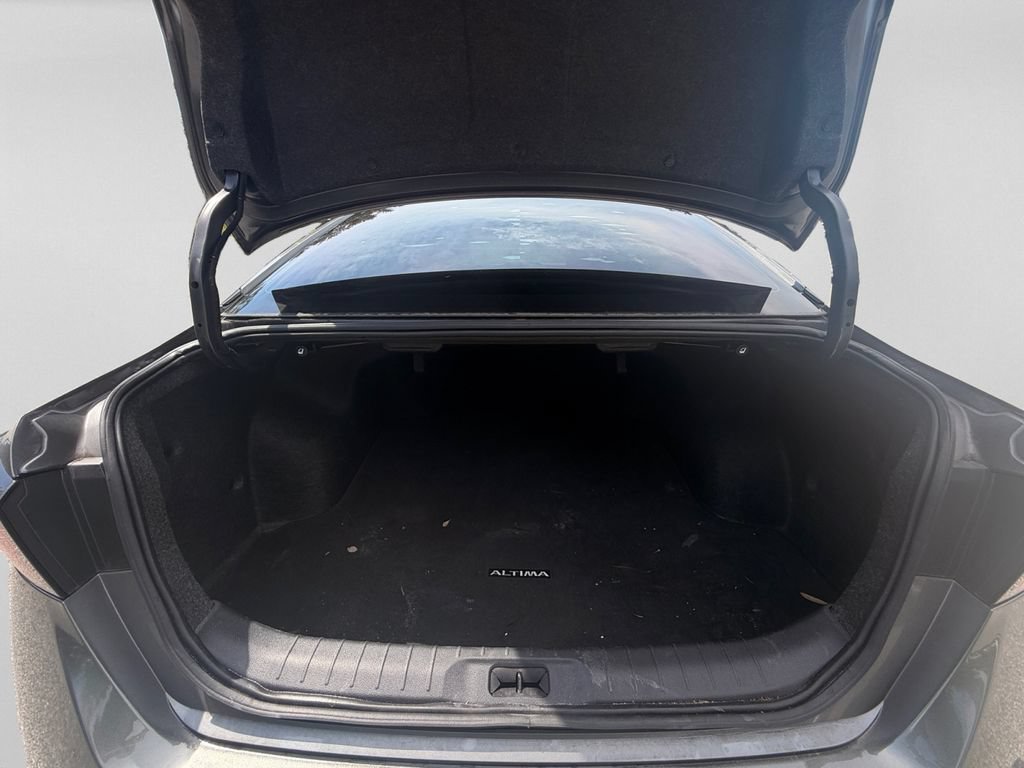 Used 2024 Nissan Altima 2.5 S FWD image 29