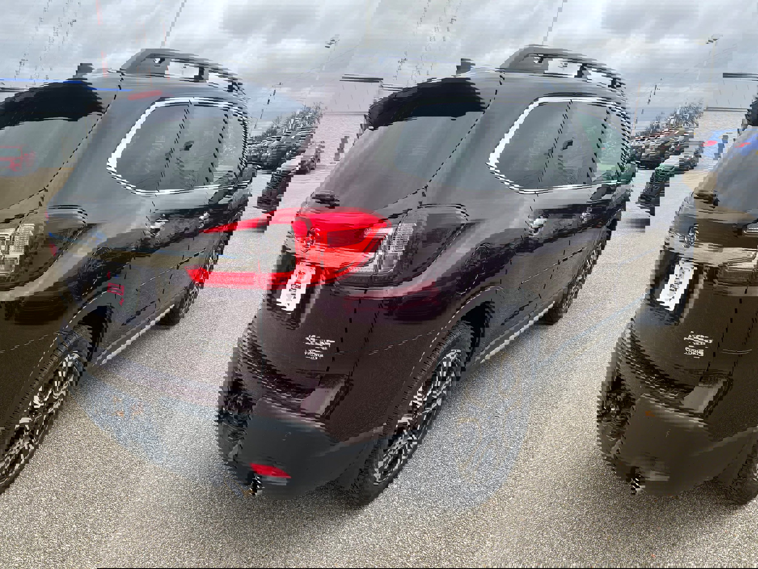 Used 2023 Subaru Ascent Touring image 7