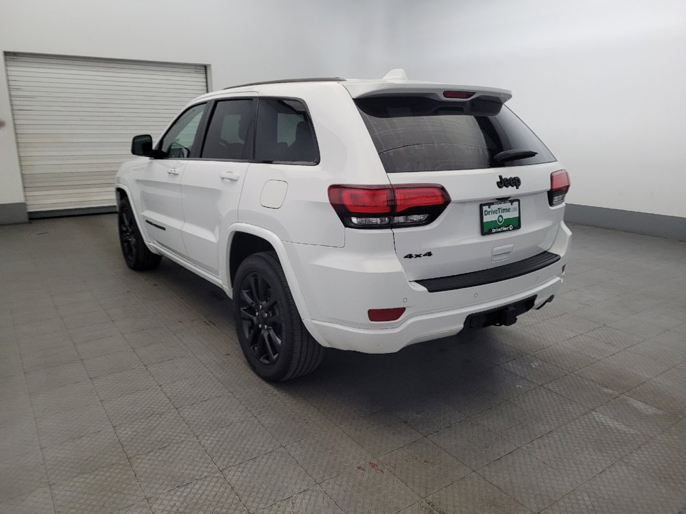 Used 2021 Jeep Grand Cherokee Laredo X image 5
