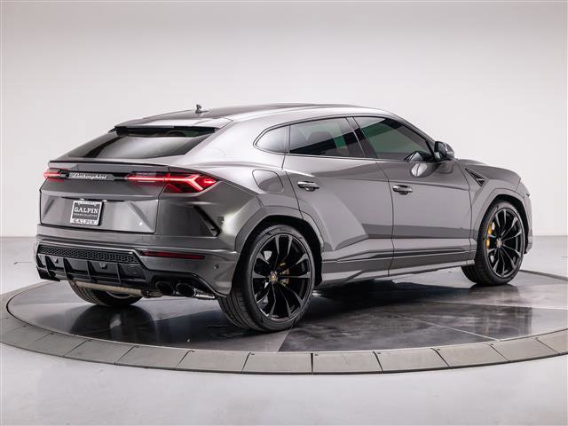 Used 2021 Lamborghini Urus image 5