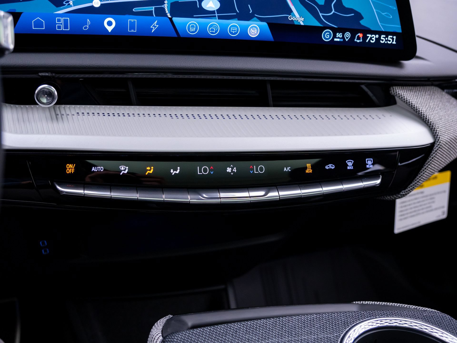 New 2026 Cadillac Optiq Sport 1 w/ LPO, Floor Liner Package AWD/4WD image 27