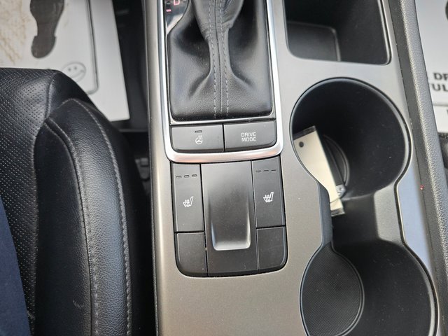 Used 2020 Kia Optima SE image 18