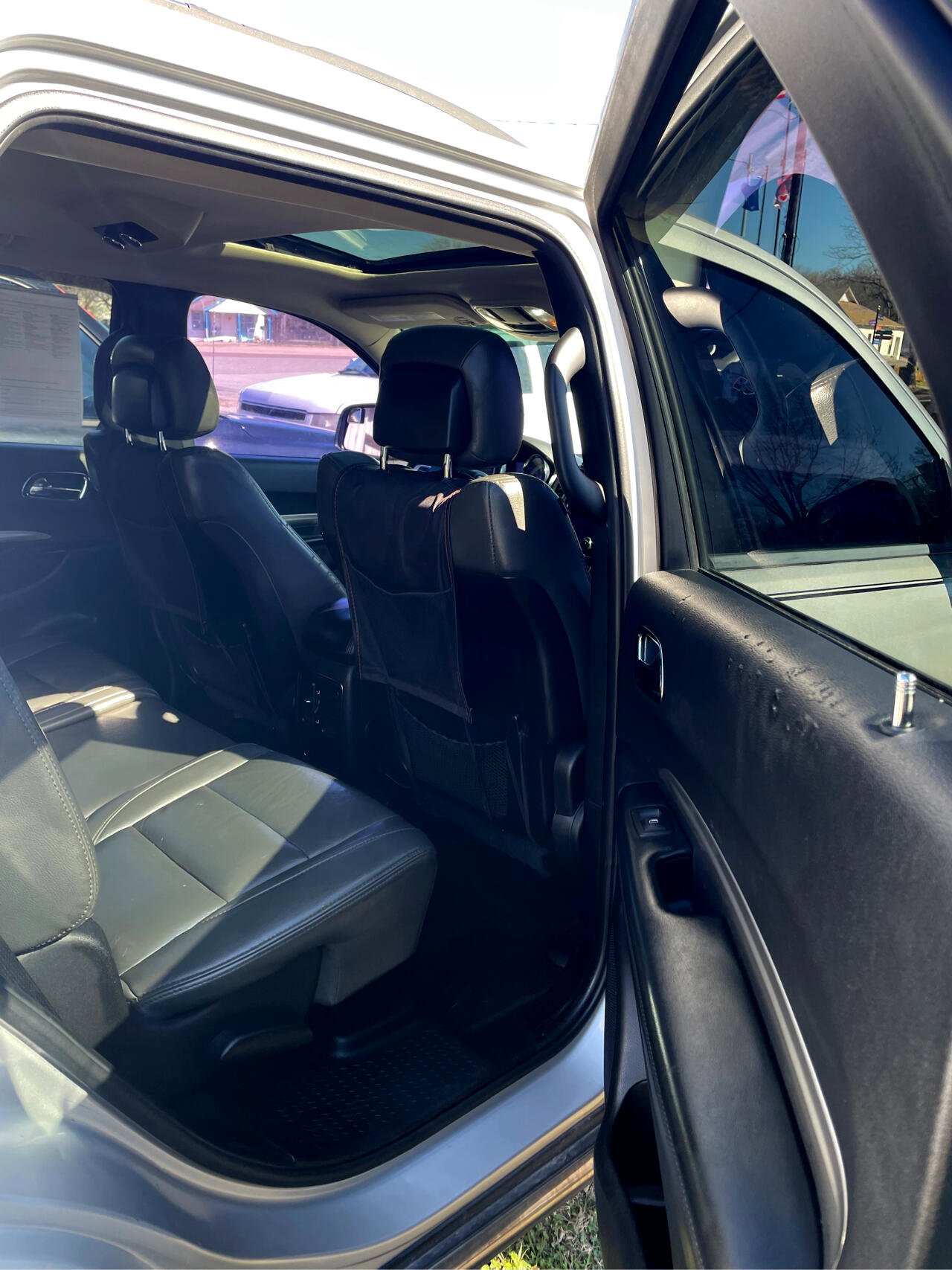 Used 2012 Dodge Durango SXT image 11