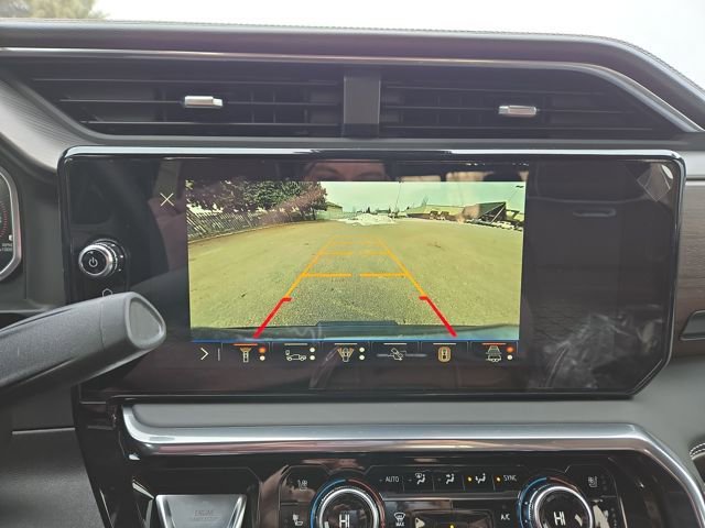 New 2026 GMC Sierra 2500 Denali Ultimate w/ LPO, Black Badging Package image 27