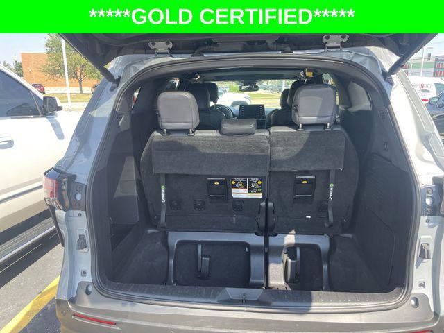 Certified 2022 Toyota Sienna XLE Woodland Edition AWD/4WD image 34