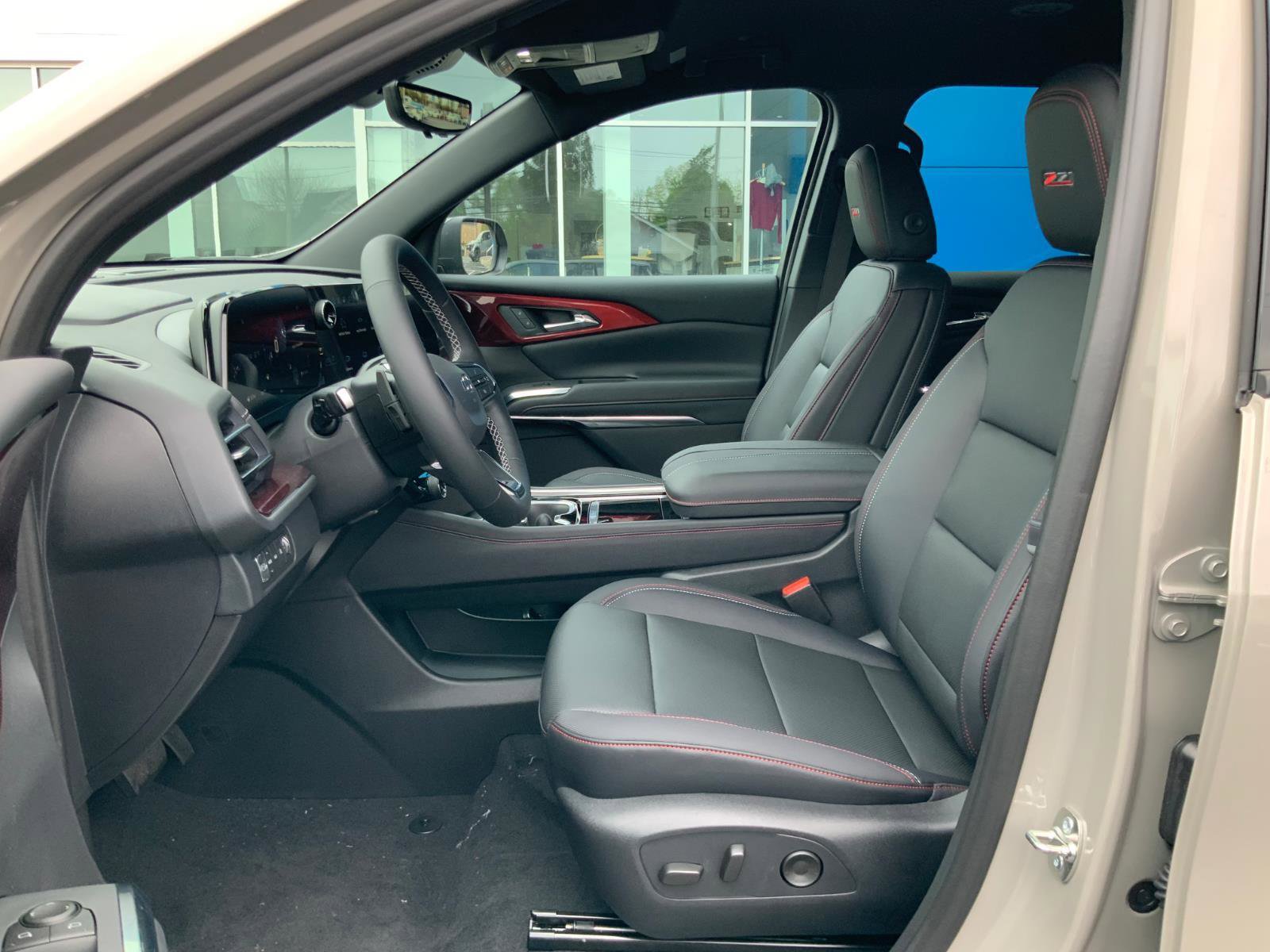 New 2026 Chevrolet Traverse Z71 AWD/4WD image 10
