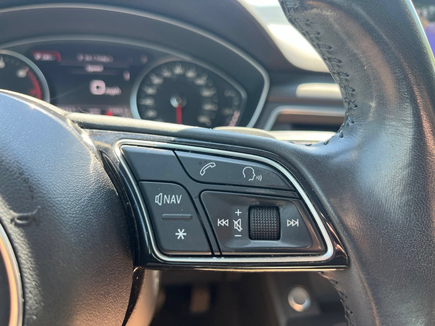 Used 2019 Audi A4 2.0T Premium w/ Convenience Package FWD image 13