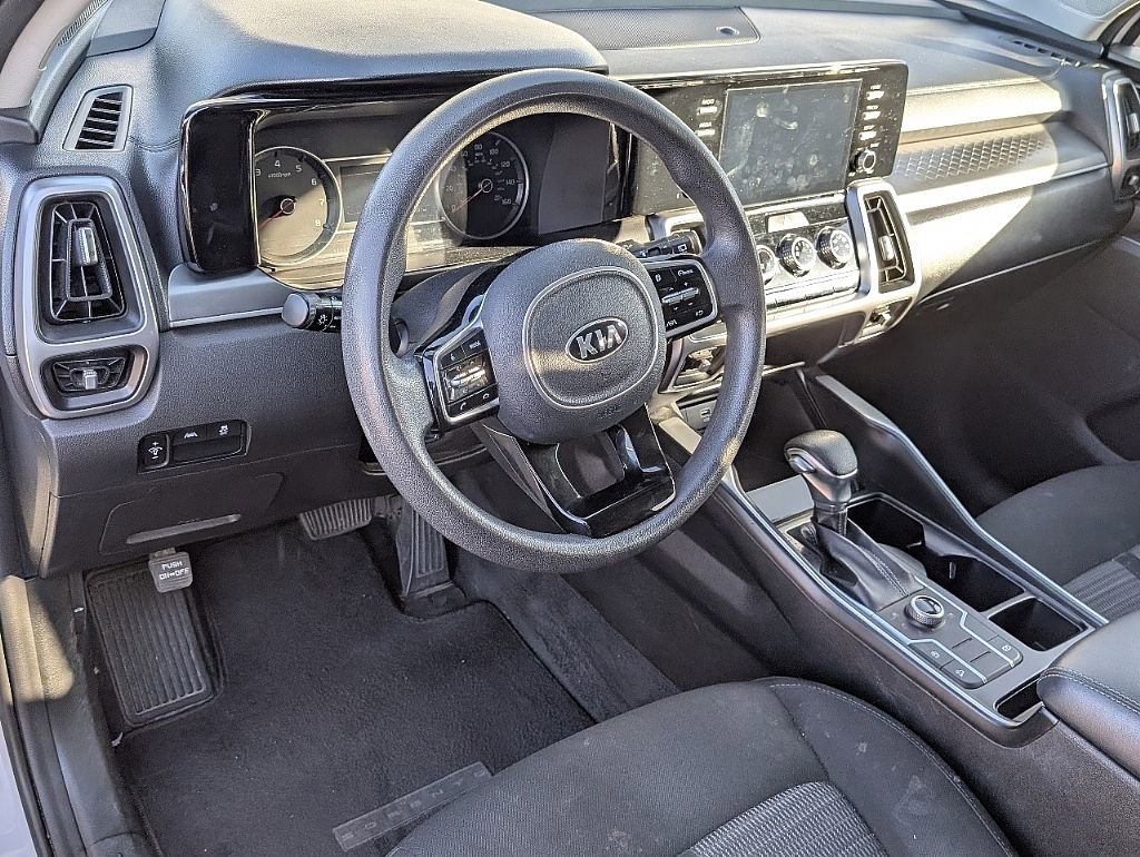 Used 2021 Kia Sorento LX image 20