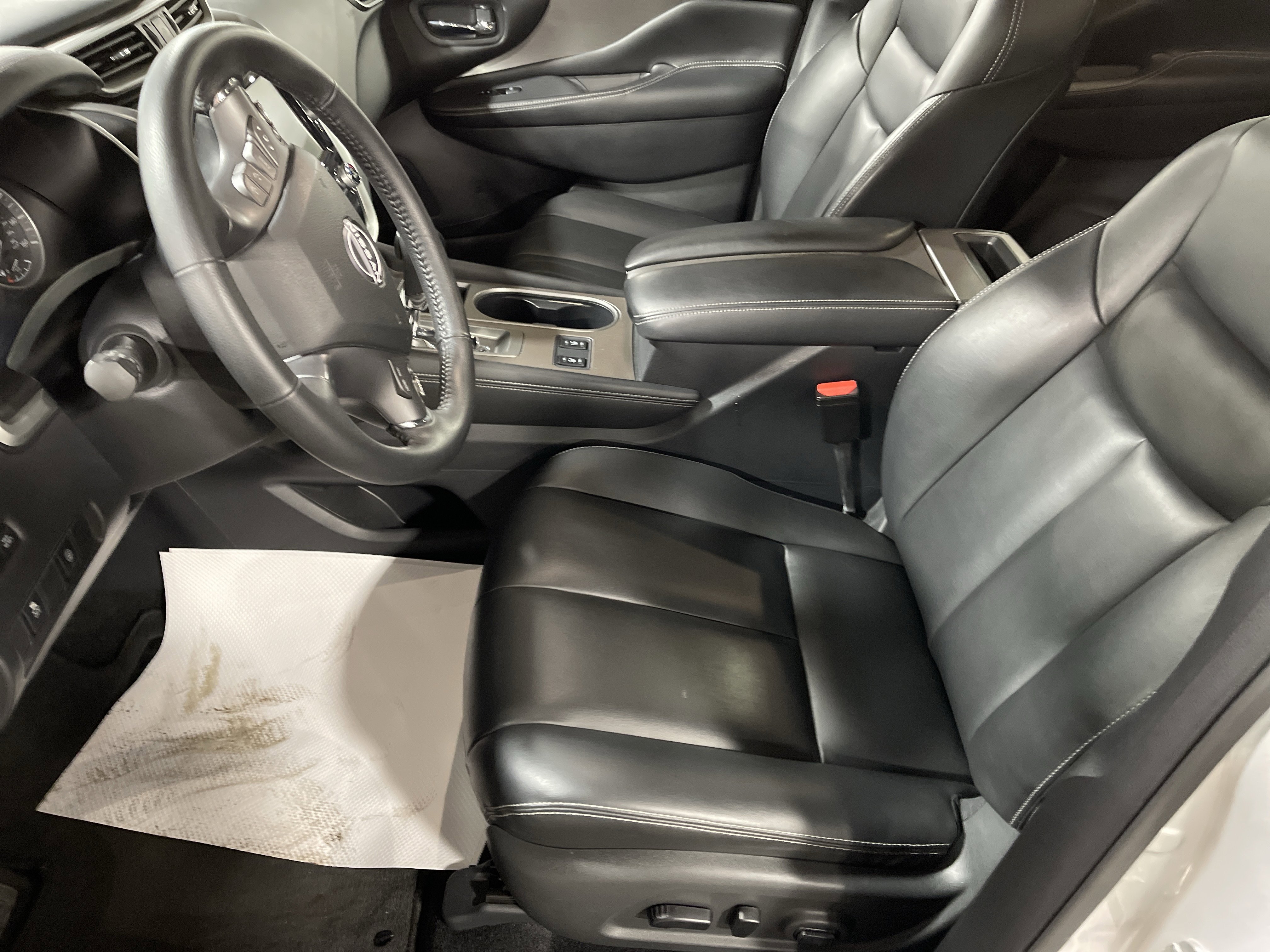 Used 2023 Nissan Murano SV image 9