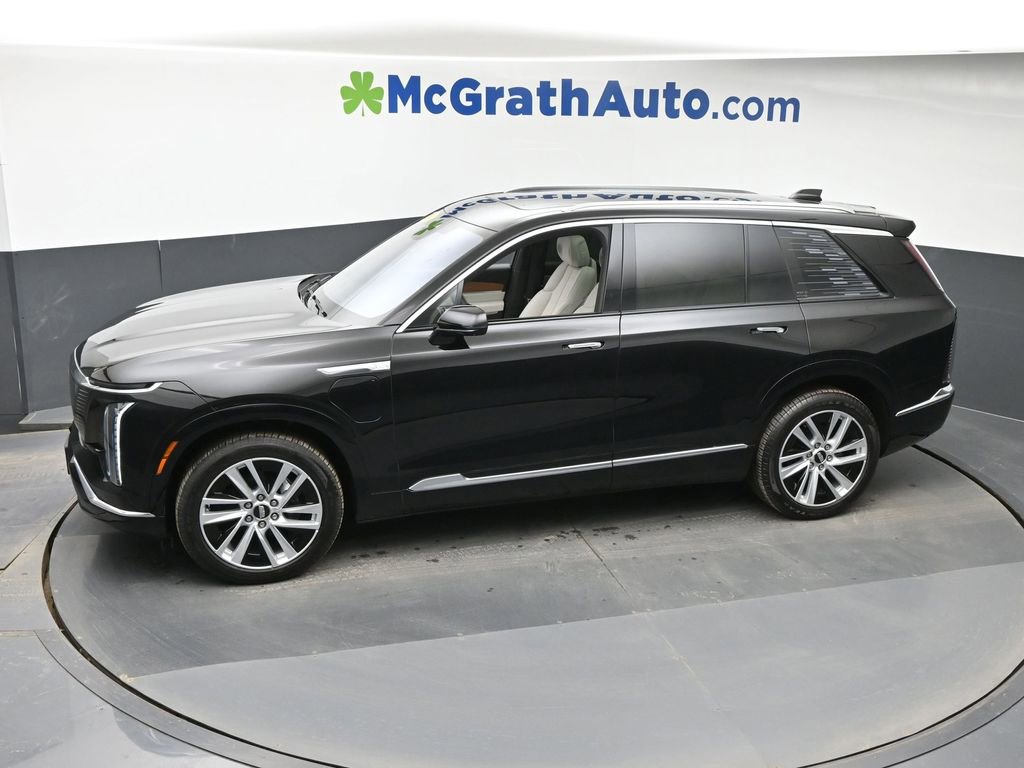 Used 2026 Cadillac Vistiq Luxury w/ LPO, Floor Liner Package image 25