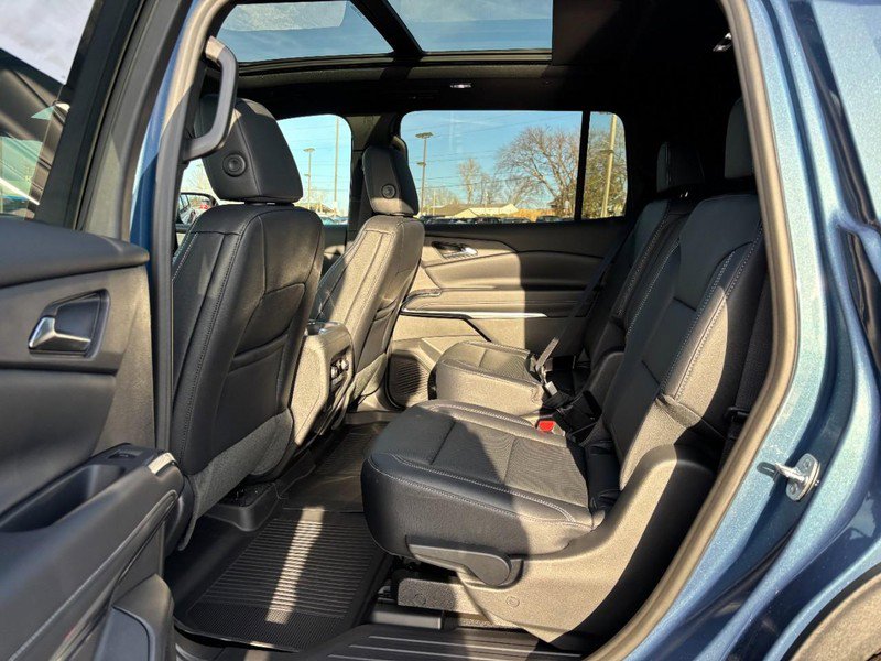New 2026 Chevrolet Traverse LT w/ Sun and Wheel Package image 6
