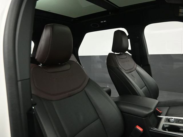 Certified 2023 Ford Explorer Platinum w/ Technology Package image 33